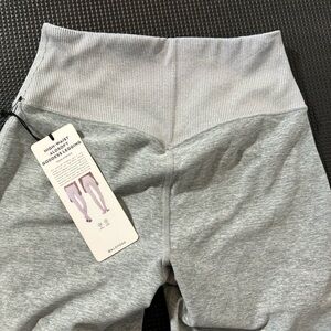 Alo High Waisted Goddess Leggings